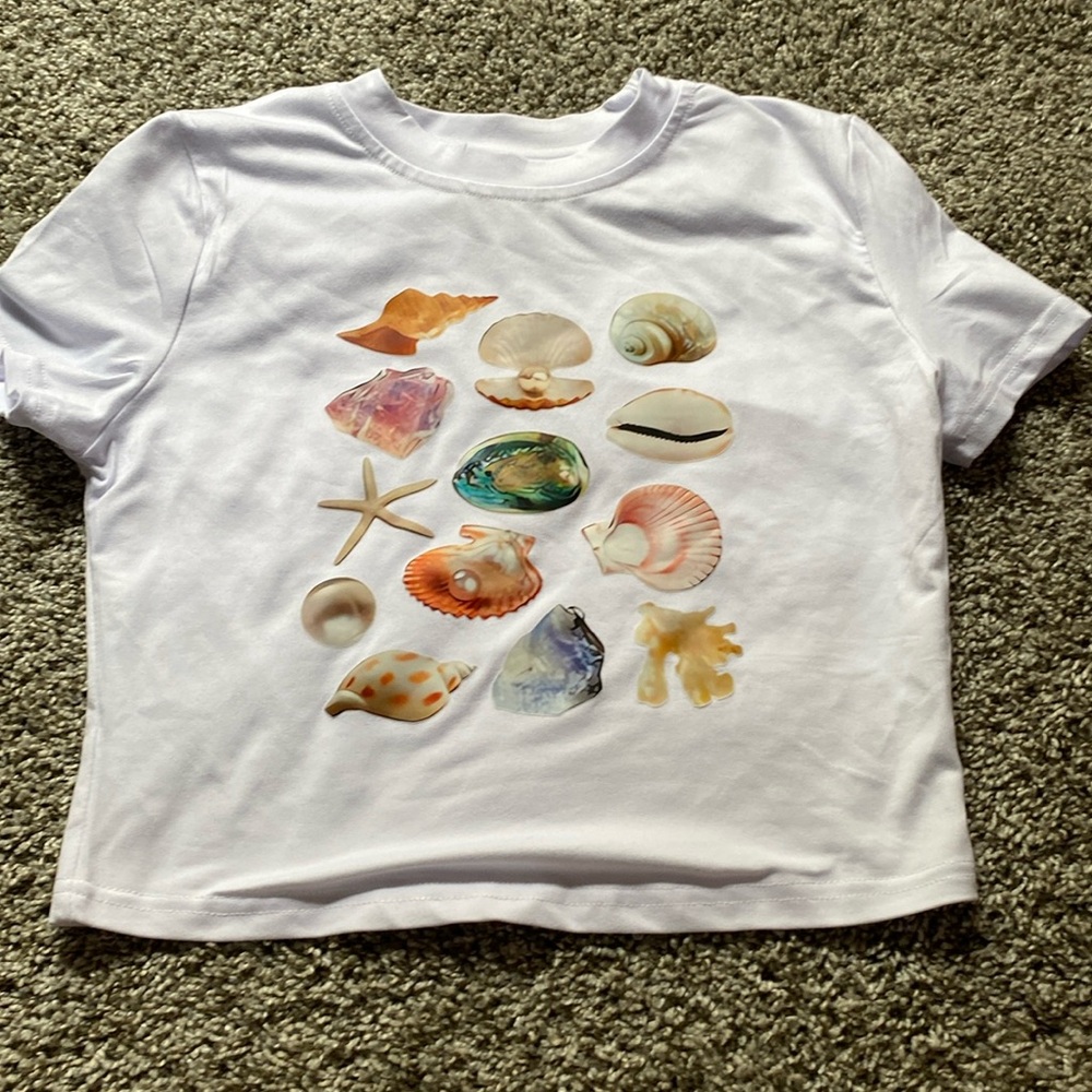 SHEIN cropped sea shell top